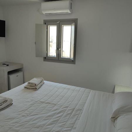 Thira Economy Rooms Fíra Kültér fotó