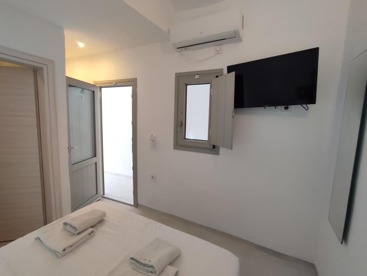 Thira Economy Rooms Fíra Kültér fotó