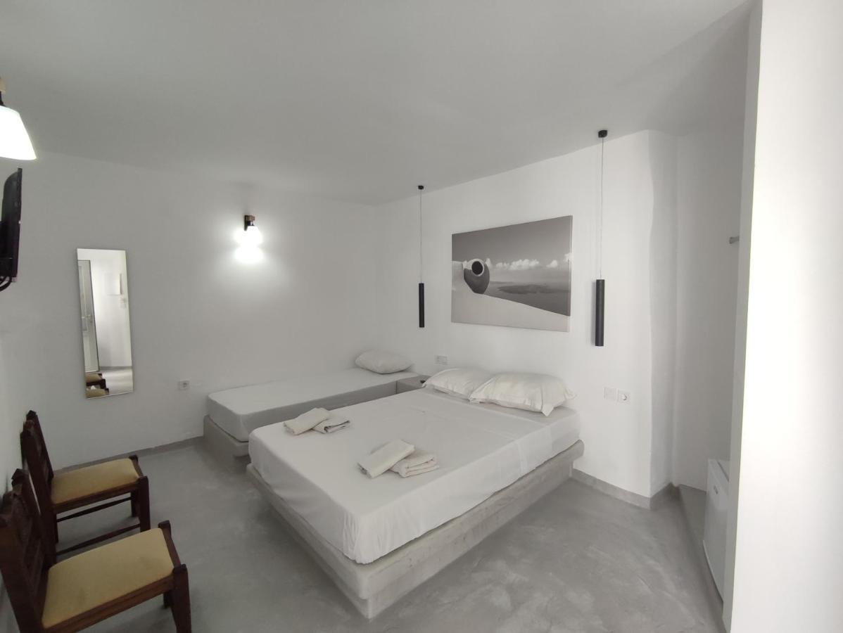 Thira Economy Rooms Fíra Kültér fotó