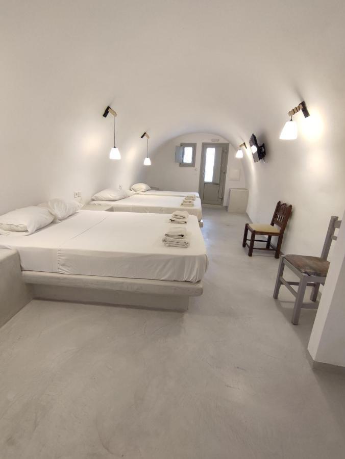 Thira Economy Rooms Fíra Kültér fotó