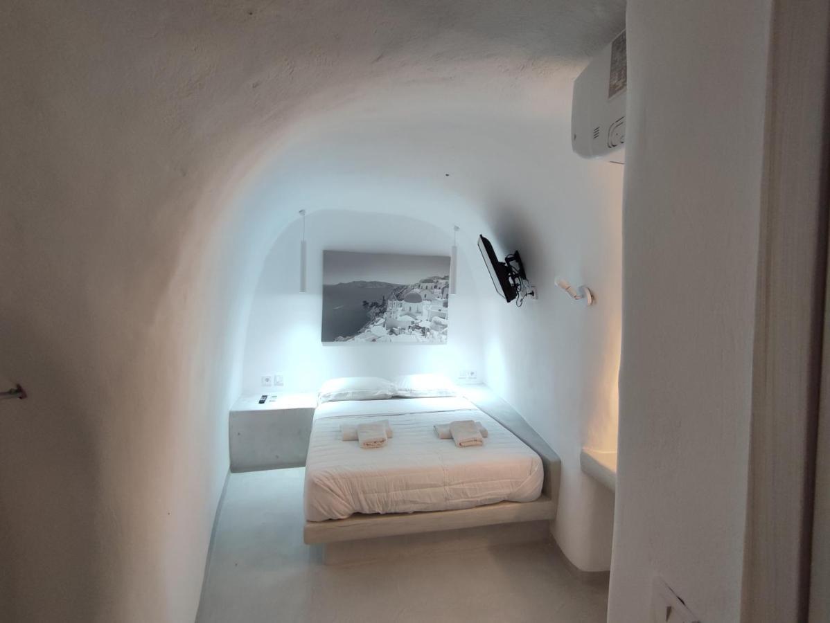 Thira Economy Rooms Fíra Kültér fotó