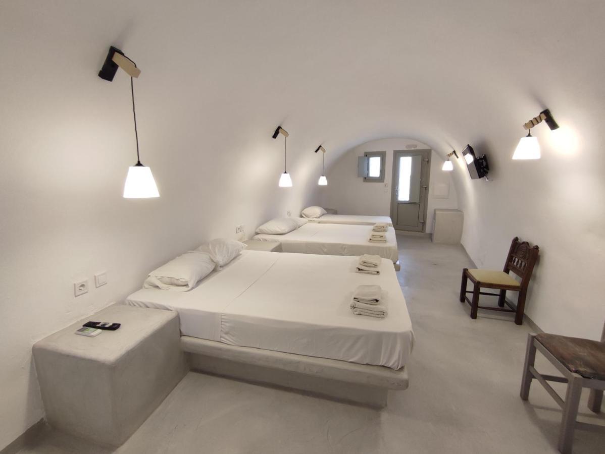 Thira Economy Rooms Fíra Kültér fotó