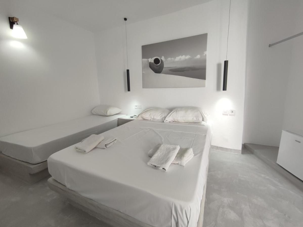 Thira Economy Rooms Fíra Kültér fotó