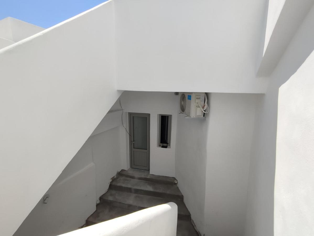 Thira Economy Rooms Fíra Kültér fotó