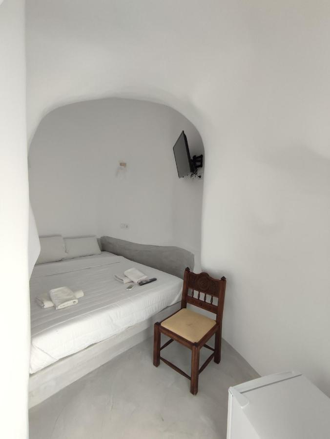 Thira Economy Rooms Fíra Kültér fotó