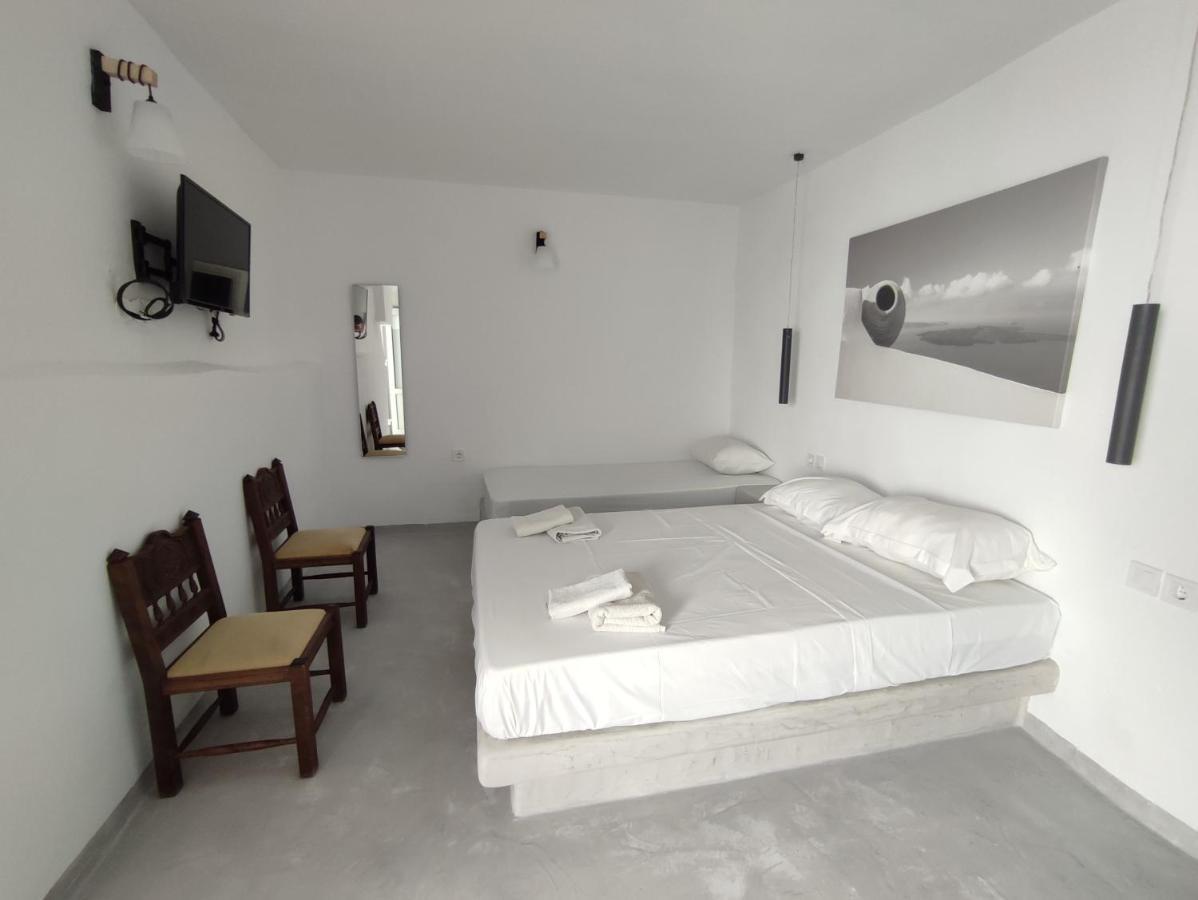 Thira Economy Rooms Fíra Kültér fotó